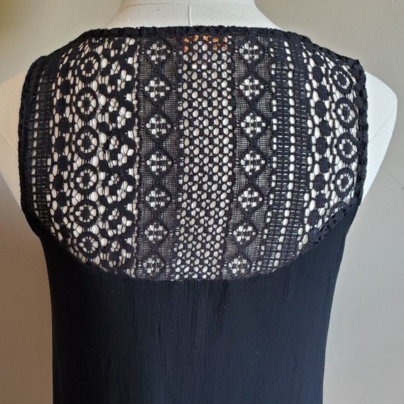 Skies Are Blue Boho embroidered top Sm - Picture 2 of 10